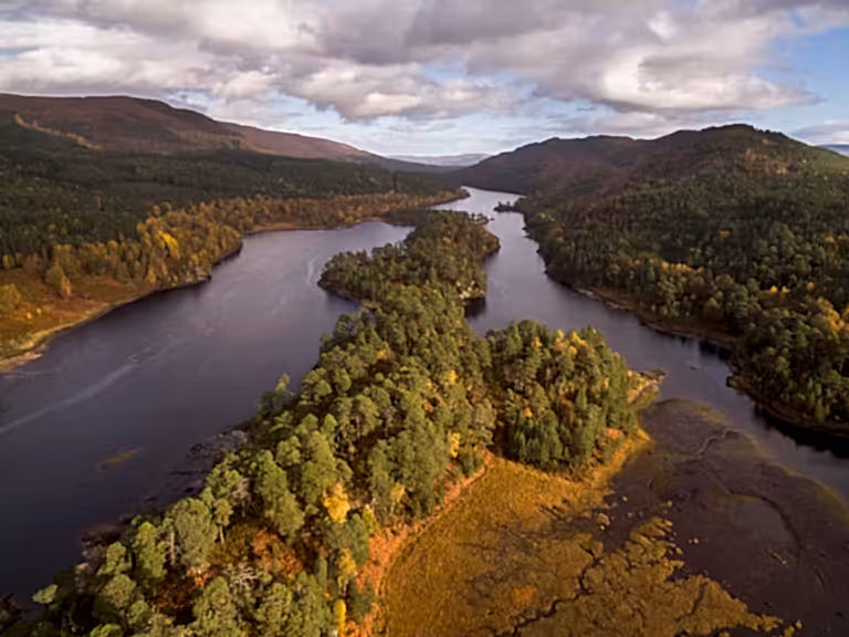 Loch Beinn a Mheadhoin in Glen Affric Scotland c scotlandbigpicture com