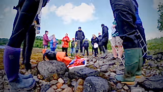 Volunteers seawilding